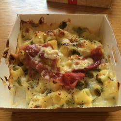 Pret a Manger - Prosciutto Mac n Cheese. Tasty.