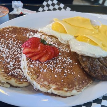 Rivera's Bagel Cafe - Pancakes comes with coffee - Breakfast & Brunch Near Me - Brooklyn, New York