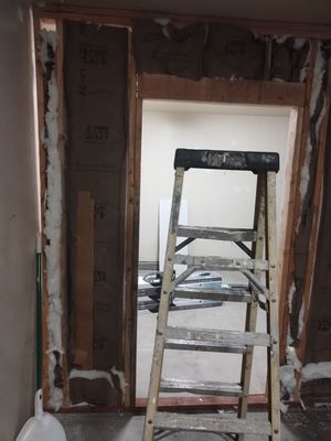 Chris's Handyman Services Logo