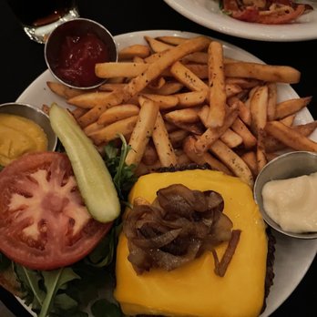 Southside Grill - Classic kobe burger - New American Near Me - Nashville, Tennessee Southside Grill - Classic kobe burger - New American Near Me - Nashville, Tennessee