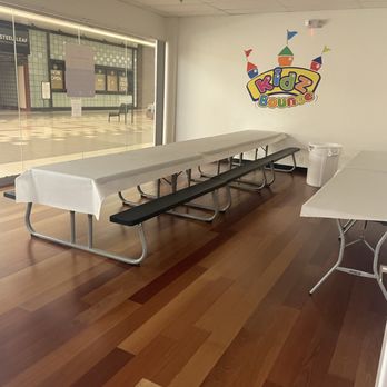 Kidz Bounce 716 - Party room - Indoor Playcenter Near Me - Williamsville, New York