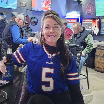 Memories Bar & Grill - Sports Bars Near Me - La Vergne, Tennessee Memories Bar & Grill - Sports Bars Near Me - La Vergne, Tennessee