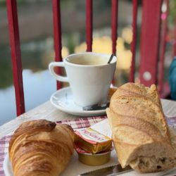 La Petite Venise - Breakfast