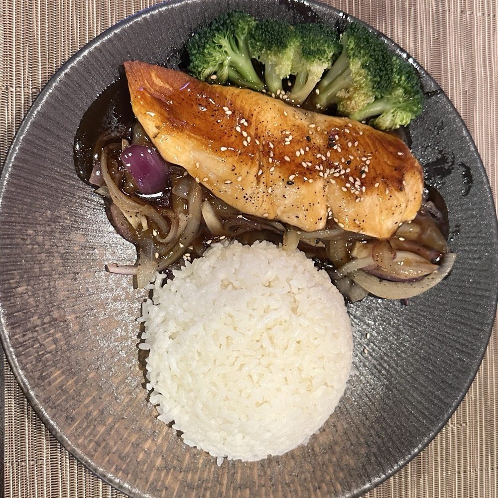 Taiko Japanese Restaurant - Salmon Lunch Special - Sushi Bars Near Me - Springfield, Virginia Taiko Japanese Restaurant - Salmon Lunch Special - Sushi Bars Near Me - Springfield, Virginia