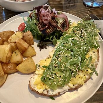 Greenhouse Cafe - Scrambled Egg Avocado Toast - Cafes Near Me - Citrus Heights, California
