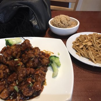 Rice Pot - General Tso with fried rice and side of lo mein - Chinese Near Me - Duncanville, Texas Rice Pot - General Tso with fried rice and side of lo mein - Chinese Near Me - Duncanville, Texas