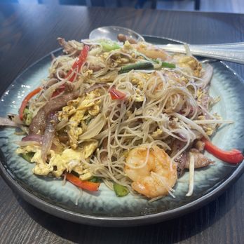 Dynasty Dumpling - Singapore Rice Noodles - i asked for no curry to be added on - Dim Sum Near Me - San Francisco, California