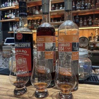 Avalon Gastropub - Amaro Flight! - Gastropubs Near Me - KIlauea, Hawaii