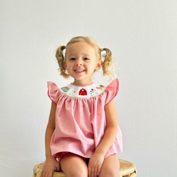 Mother Goose - Girls Short Set
Farm Hand Smocking - Children's Clothing Near Me - Miami, Florida Mother Goose - Girls Short Set
Farm Hand Smocking - Children's Clothing Near Me - Miami, Florida