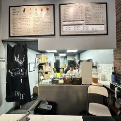 The Alley - one single cashier/barista running the whole operation
