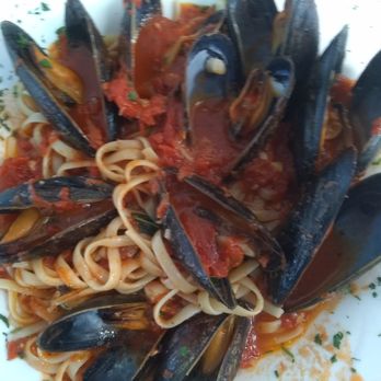Sanducci's Trattoria - Mussels over Linguini, sauce could have a been a bit thicker.. - Italian Near Me - River Edge, New Jersey Sanducci's Trattoria - Mussels over Linguini, sauce could have a been a bit thicker.. - Italian Near Me - River Edge, New Jersey