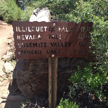 Panorama Trail - there is no sign for panoramic trail. you need to know which direction you are going. - Hiking Near Me - Yosemite, California