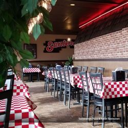 Santeramo's Pizza & Italian Restaurant - New remodeled Dinning room