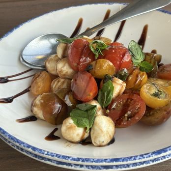 Amici 30A Italian Kitchen - caprese salad - Italian Near Me - Inlet Beach, Florida
