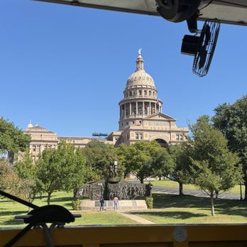 Austin Duck Adventures - Capitol building - Bus Tours Near Me - Austin, Texas