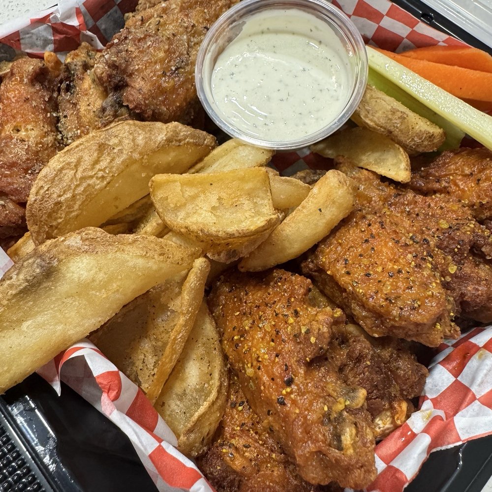Wing It - 12 Pc Wing Combo lemon 6 pepper buffalo & 6 salt & vinegar lime. - Chicken Wings Near Me - Las Vegas, Nevada Wing It - 12 Pc Wing Combo lemon 6 pepper buffalo & 6 salt & vinegar lime. - Chicken Wings Near Me - Las Vegas, Nevada