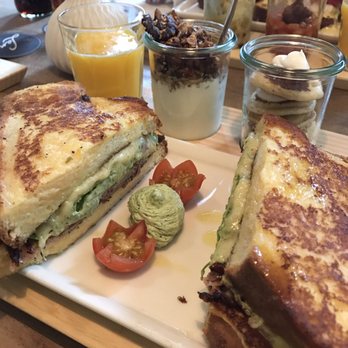 Café Lang - French toast brunch set 28 CHF - Cafes Near Me - Zürich, ZH