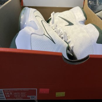 Nike Clearance Store - Grapevine - Check the tags!!! - Outlet Stores Near Me - Grapevine, Texas