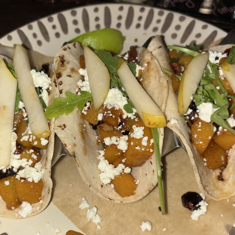 Butternut Squash Tacos (3) (gf, vg) Butternut Squash Tacos (3) (gf, vg)