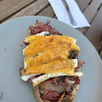 Cafe Mong - Truffle angus   10/10 absolutely amazing   Sautéed onions, cheese, Angus beef, egg, sautéed mushrooms.  Loved it. - Breakfast & Brunch Near Me - Las Vegas, Nevada