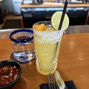 Soluna Cocina + Tequila Bar - La placa cocktail - Mexican Near Me - Elkridge, Maryland Soluna Cocina + Tequila Bar - La placa cocktail - Mexican Near Me - Elkridge, Maryland