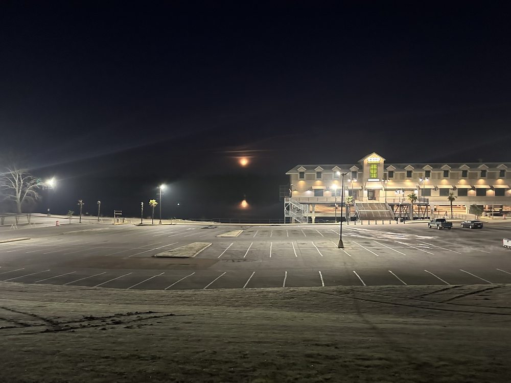 RODEWAY INN Updated July 2024 23 Photos 137 N Walnut St