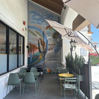 Beautiful Day - Outside patio - Breakfast & Brunch Near Me - La Quinta, California Beautiful Day - Outside patio - Breakfast & Brunch Near Me - La Quinta, California