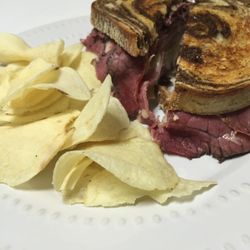 Apple Street Deli - Apple Street Reuben