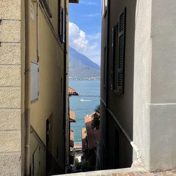 Comune di Varenna - narrow streets - Varenna, SO