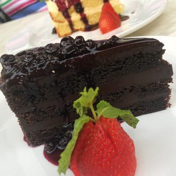 Doppio Zero Concord Veranda - Cioccolato & Limoncello Cake - Italian Near Me - Concord, California Doppio Zero Concord Veranda - Cioccolato & Limoncello Cake - Italian Near Me - Concord, California