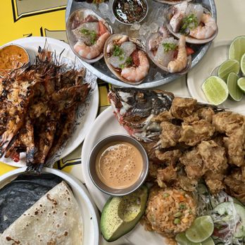 Mariscos Mi Compa Chava - Seafood Near Me - México, D.F., DIF