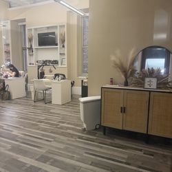 Glamour Lash - Front View of Nail Studio and Lash Bar.  10/10 recommend!