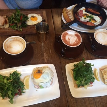 Medina Cafe - Breakfast & Brunch Near Me - Vancouver, British Columbia