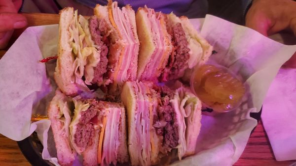 The Pub N Grub by null