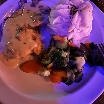 Speakeasy Murder Mystery Show - Chicken with mushrooms soooooo good! - Dinner Theater Near Me - Orlando, Florida Speakeasy Murder Mystery Show - Chicken with mushrooms soooooo good! - Dinner Theater Near Me - Orlando, Florida