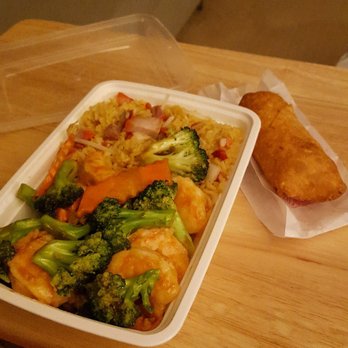 Hunan Gardens - Shrimp and Broccoli Combo (Comes with an Egg Roll) - Chinese Near Me - Waldwick, New Jersey