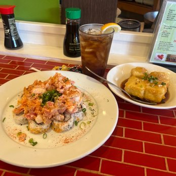 Matsu - Huge!! 8 Piece Matsu Roll - Sushi Bars Near Me - Houston, Texas