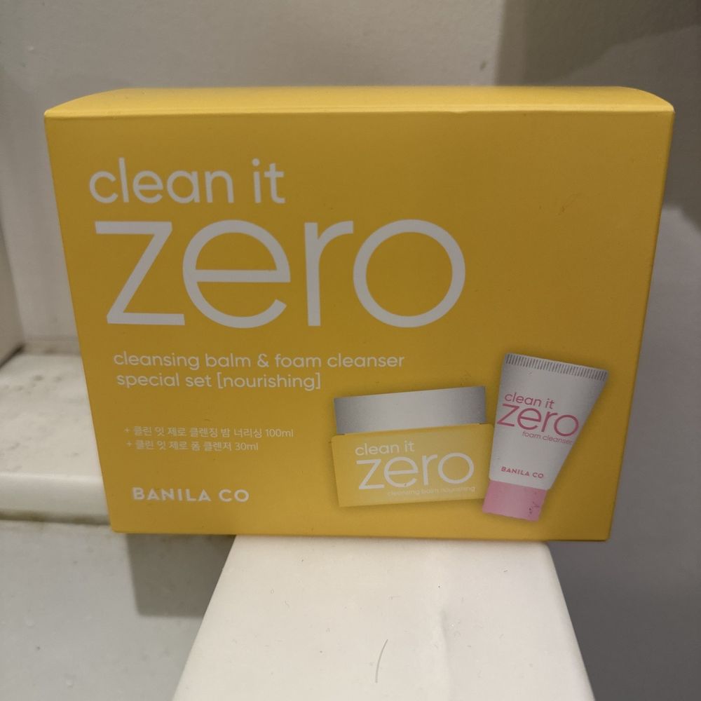 Kiseki - double cleanse, works to melt the make up off - Cosmetics & Beauty Supply Near Me - Surrey, British Columbia Kiseki - double cleanse, works to melt the make up off - Cosmetics & Beauty Supply Near Me - Surrey, British Columbia