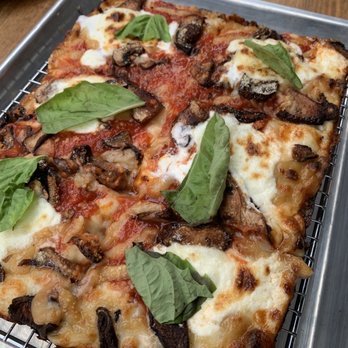 Emily - Mimi - Pizza Near Me - New York, New York Emily - Mimi - Pizza Near Me - New York, New York