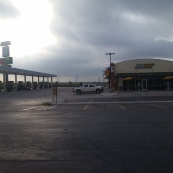 Valero - Gas Stations Near Me - Three Rivers, Texas Valero - Gas Stations Near Me - Three Rivers, Texas