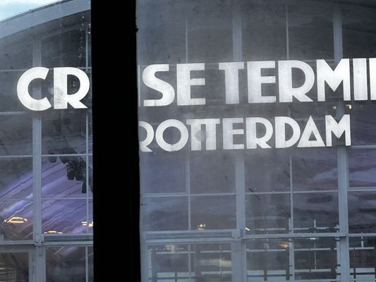 Cruise Terminal Rotterdam by null