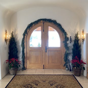 Abendblume - The real front door, we didn't use it much but it's nice. - Hotels Near Me - Leavenworth, Washington