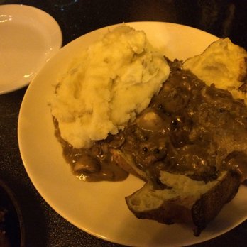 Saint John Ale House - Prime rib sandwich and mash - Seafood Near Me - Saint John, New Brunswick