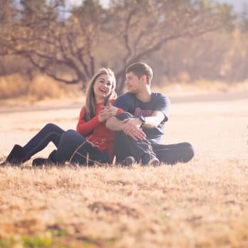 2 Sisters Photography - Engagement photo - Event Photography Near Me - Vail, Arizona