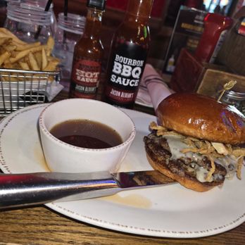 Jason Aldean’s Kitchen + Bar - Bars Near Me - Las Vegas, Nevada Jason Aldean’s Kitchen + Bar - Bars Near Me - Las Vegas, Nevada