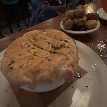 Murray's Tavern - Chicken pot pie, Salt potatoes - American Near Me - Austin, Texas Murray's Tavern - Chicken pot pie, Salt potatoes - American Near Me - Austin, Texas