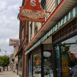 Jimmy's Quick Lunch - Street Side
