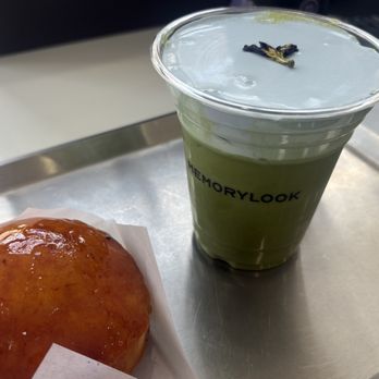 MEMORYLOOK - Crème Brulee donut, Matcha Einspanner - Coffee & Tea Near Me - Los Angeles, California MEMORYLOOK - Crème Brulee donut, Matcha Einspanner - Coffee & Tea Near Me - Los Angeles, California