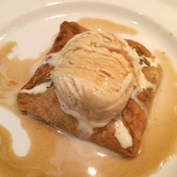 J Gilbert's - Apple croustade - Steakhouses Near Me - McLean, Virginia
