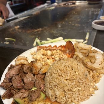 Benihana - Cincinnati - Sushi Bars Near Me - Cincinnati, Ohio